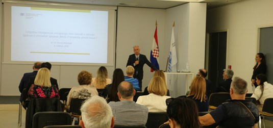 Na MedILS-u Sveučilišta u Splitu održan je mini simpozij o budućnosti razvoja lijekova iz prirodnih spojeva
